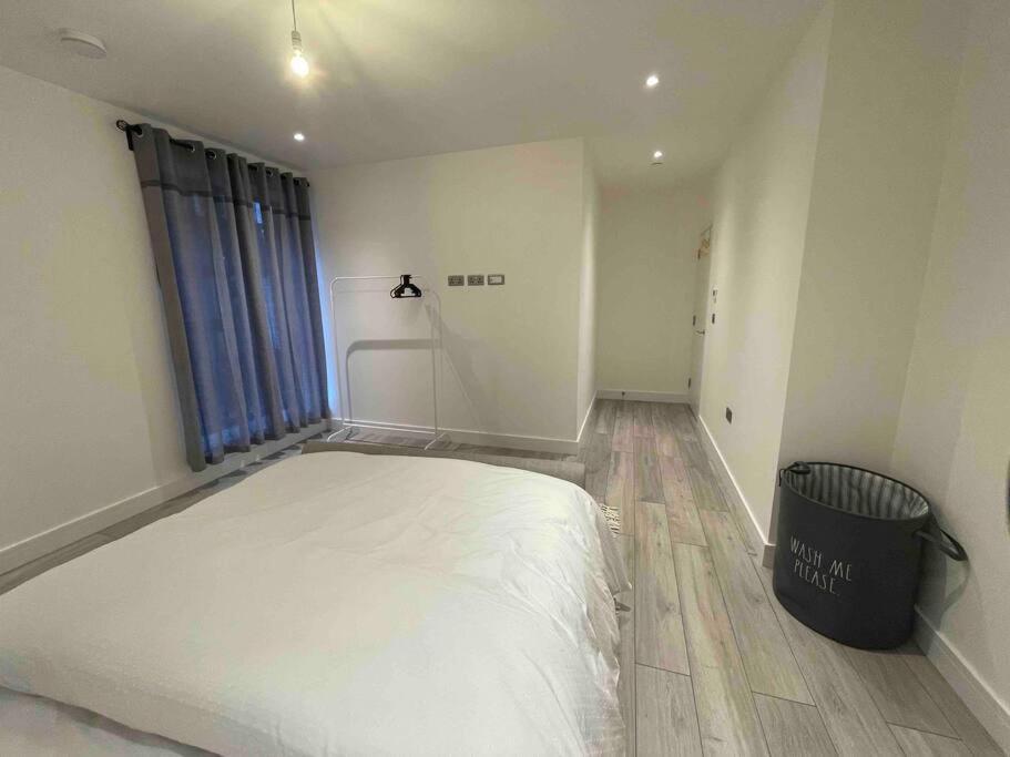Stylish And Cosy 2 Bedroom Flat In Croydon Exterior foto